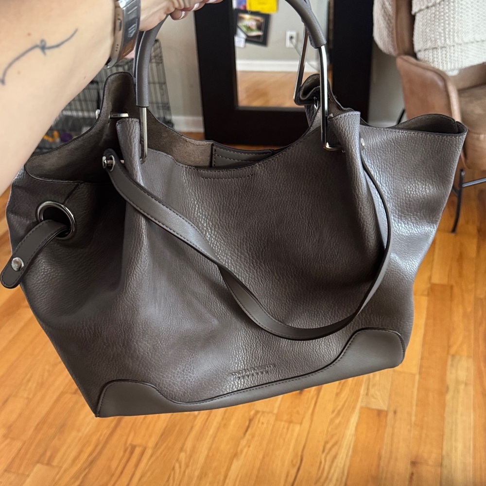 Sondra Roberts Elegant Brown Leather Tote Bag